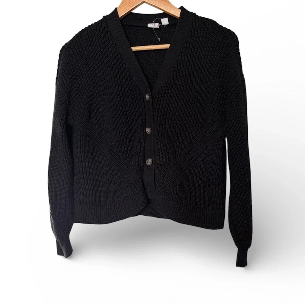 Gap Kids Black Ribbed Knit Button Front V-Neck Cardigan Sweater XL‎ 12